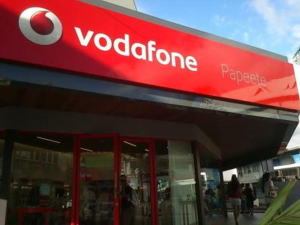 VODAFONE パペーテ